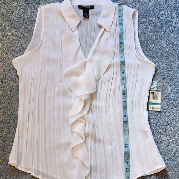 NWT Style&Co sleeveless sheer blouse Size 16P Color white - Picture 9 of 11